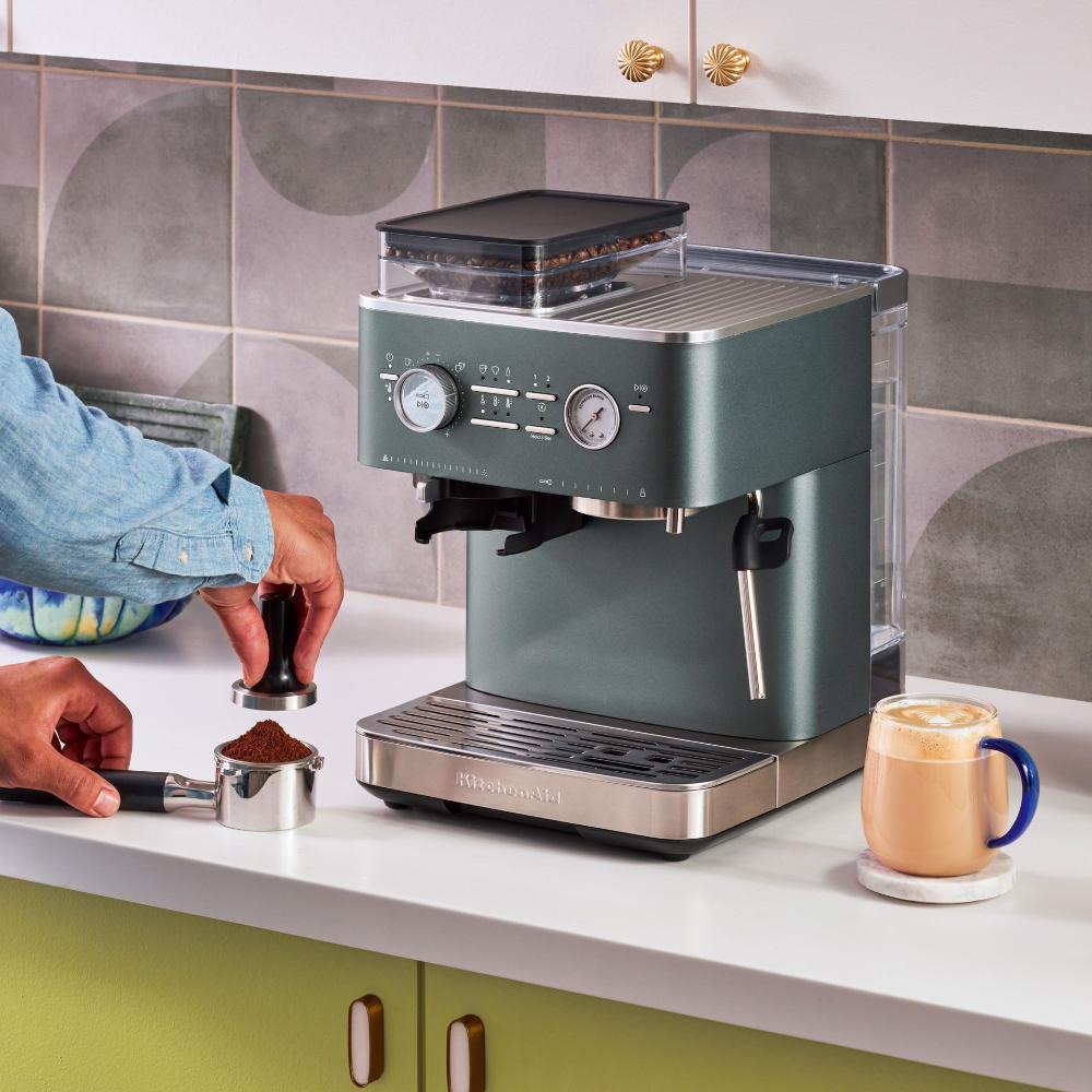 Machine à espresso semi-automatique avec moulin à meule - Kitchenaid - Machine à espresso - - La Guilde Culinaire