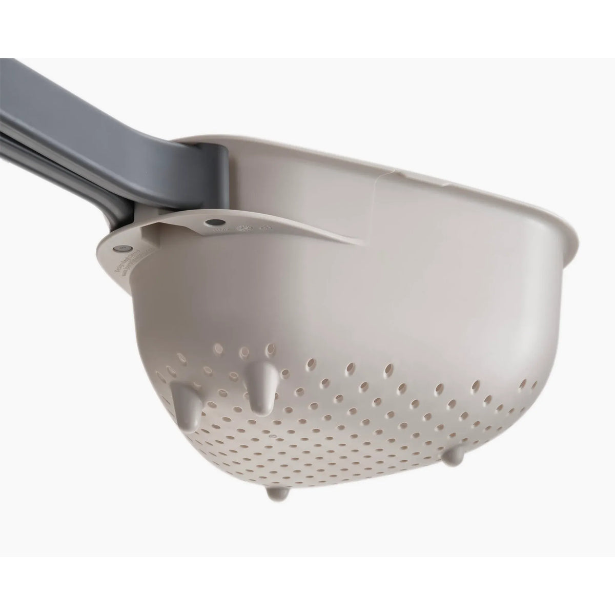 Grande passoire blanche Droplet avec poignée pliable - Joseph Joseph - Passoire et écumoire - - La Guilde Culinaire