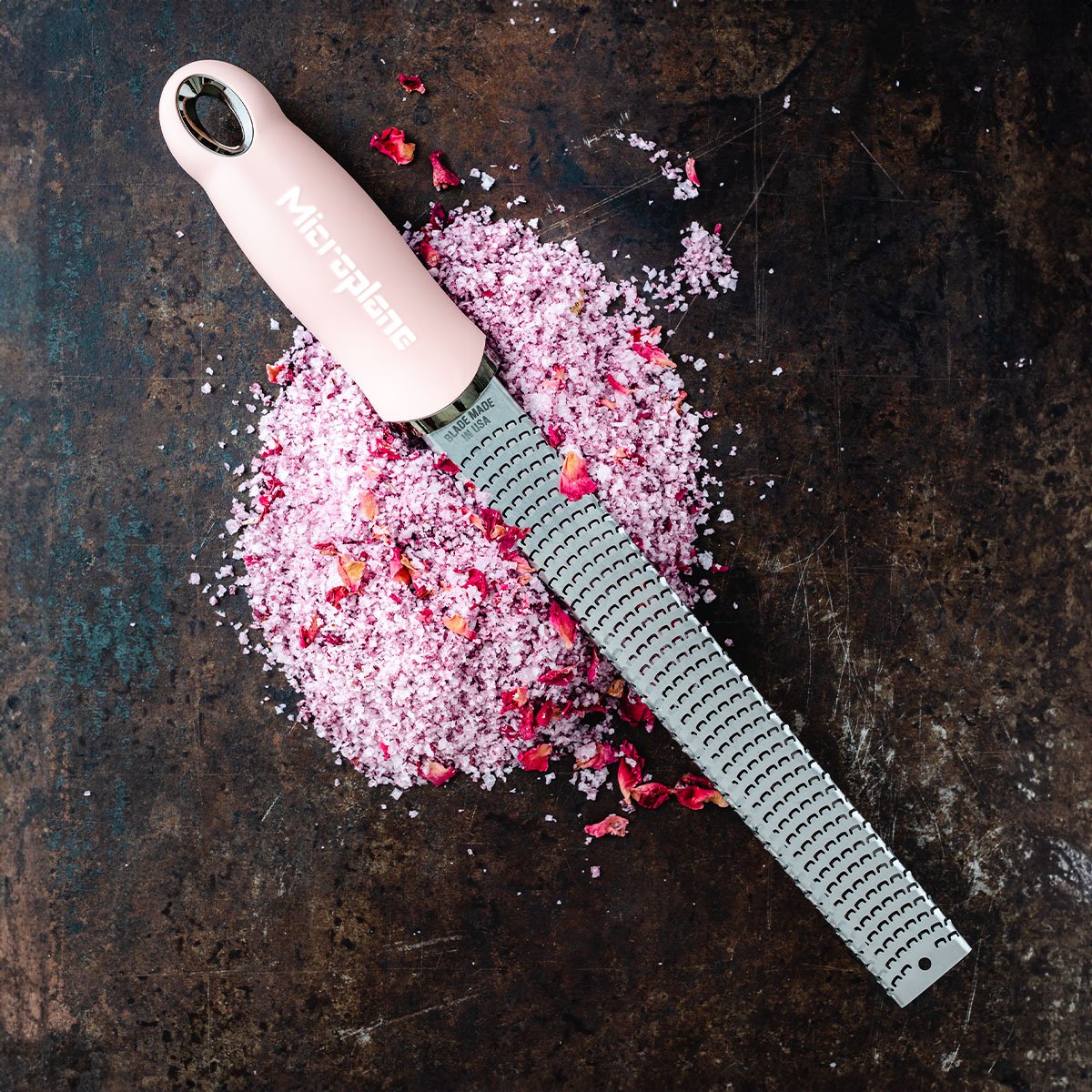 Zesteur-Râpe - Série Premium Classic (Bouton de Rose), Microplane - Microplane - Râpe et zesteur - - La Guilde Culinaire