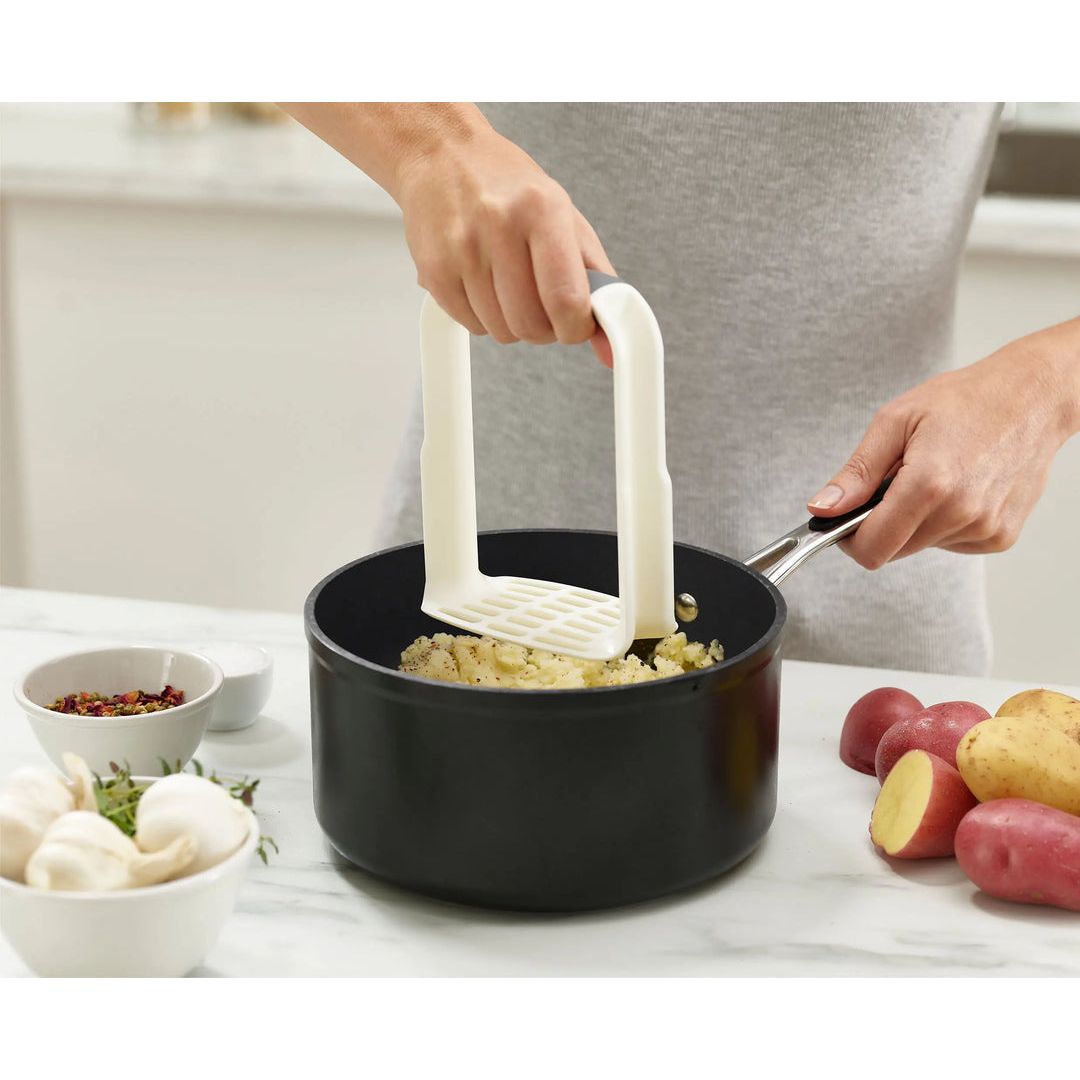 Presse-purée ergonomique Easy-Mash - Joseph Joseph - Presse-purée - - La Guilde Culinaire