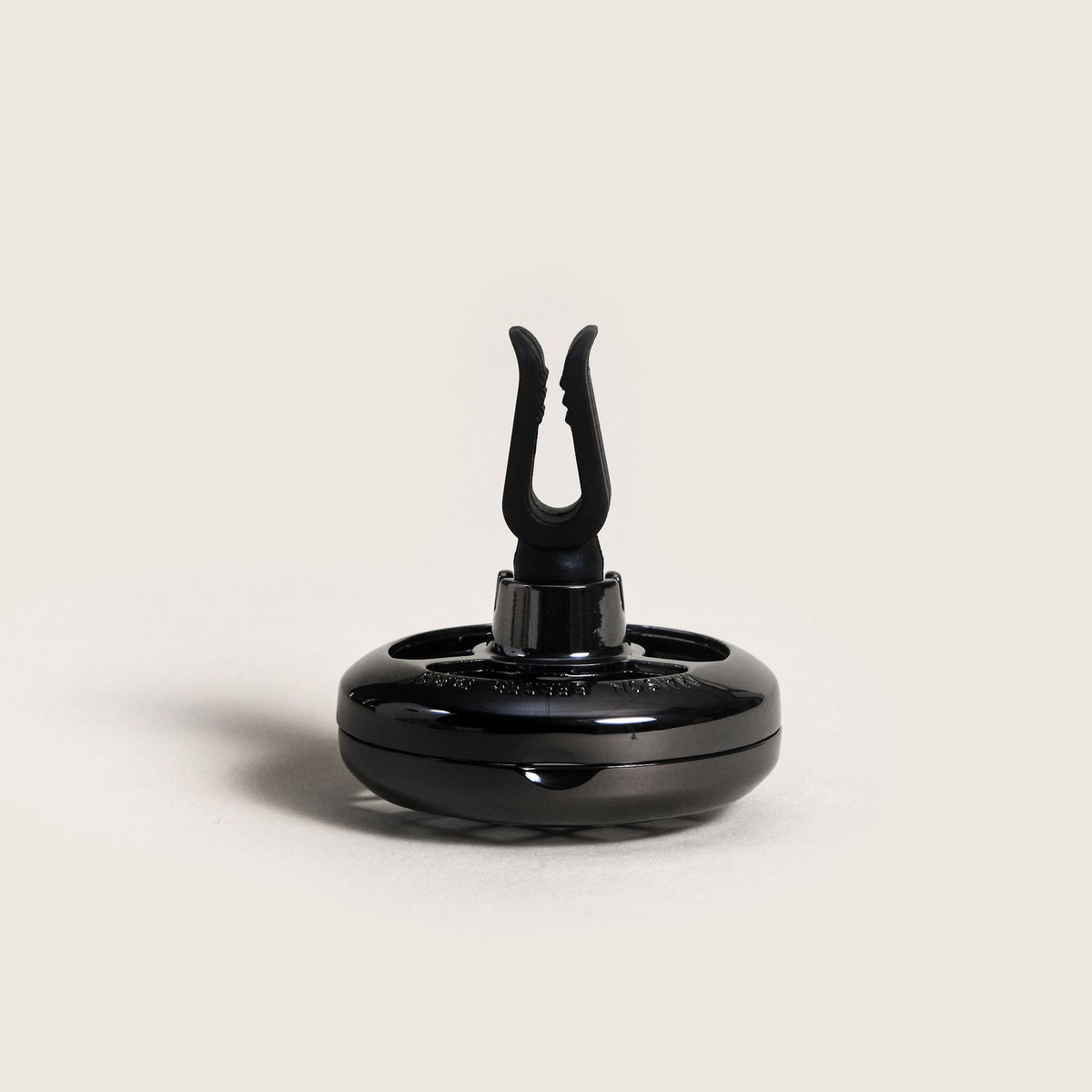 Diffuseur voiture Résonance Gun Métal * - Maison Berger Paris - Diffuseur de voiture - - La Guilde Culinaire