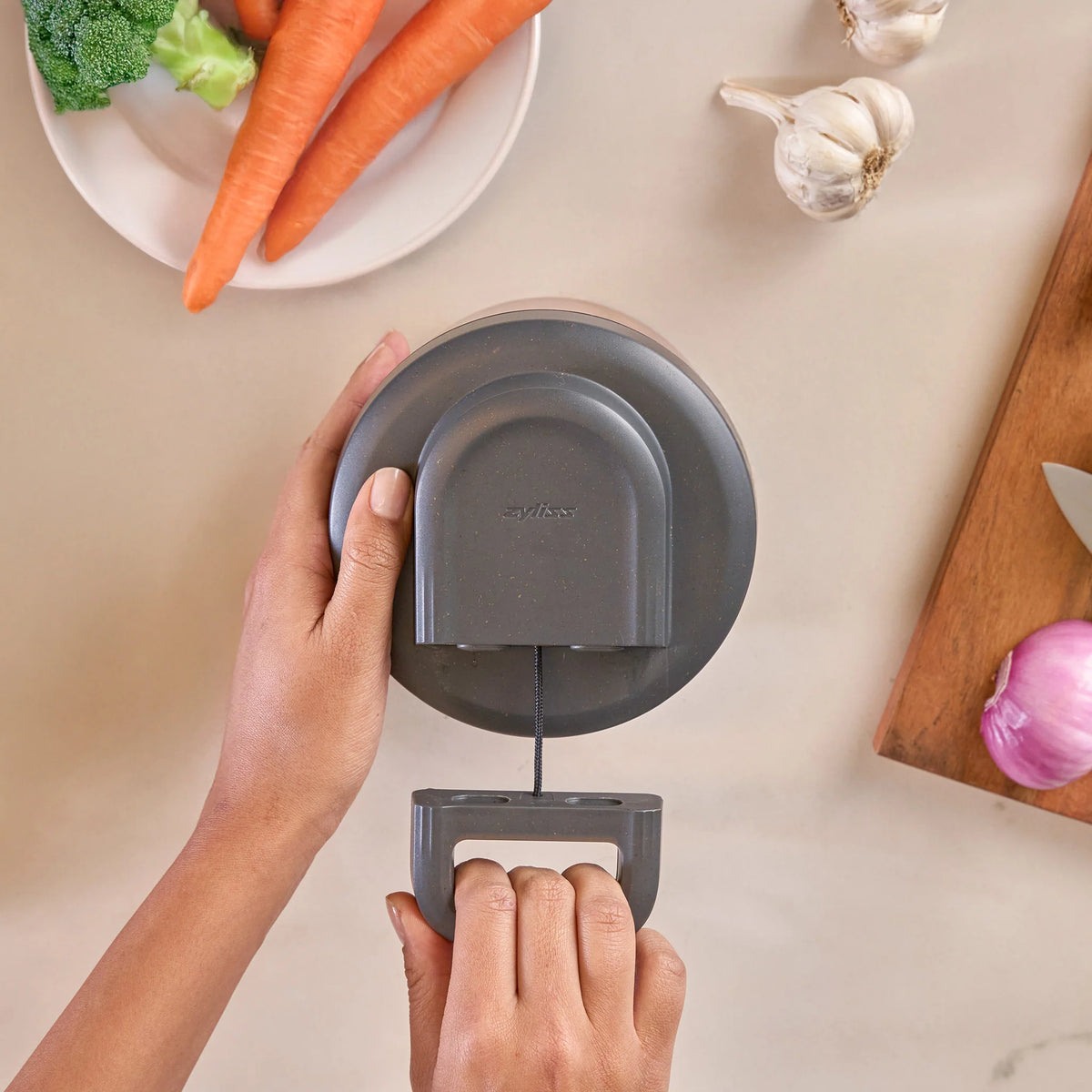Hachoir manuel Easy Pull - Zyliss - Broyeur et hachoir - - La Guilde Culinaire