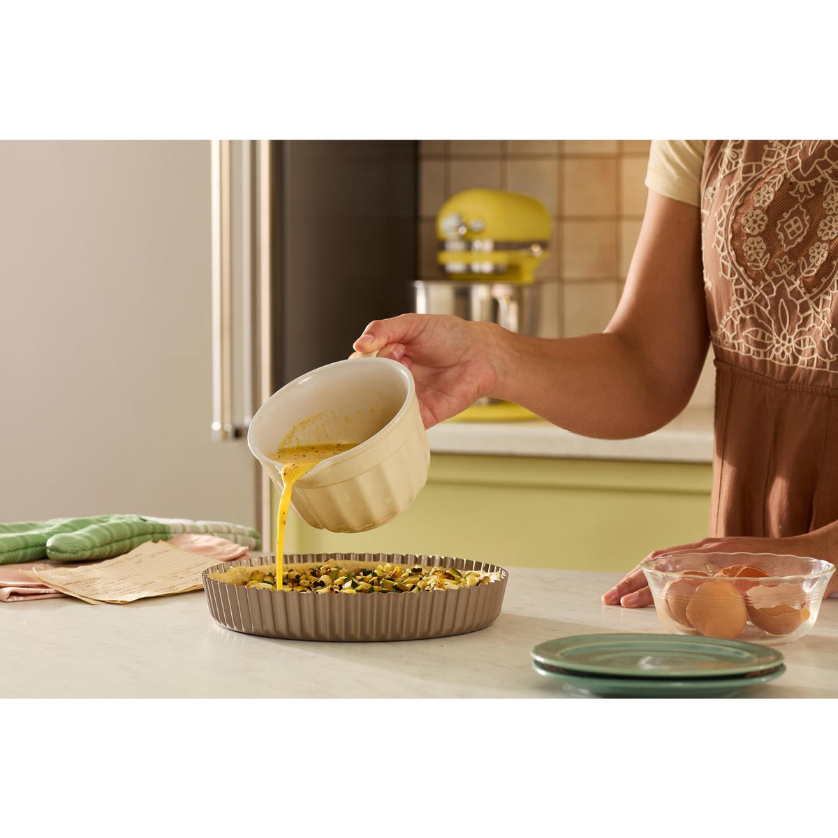 Batteur sur socle KitchenAid 4.7 L (5 pintes) la couleur de l’année 2025 - Beurre - Kitchenaid - Batteur sur socle - - La Guilde Culinaire
