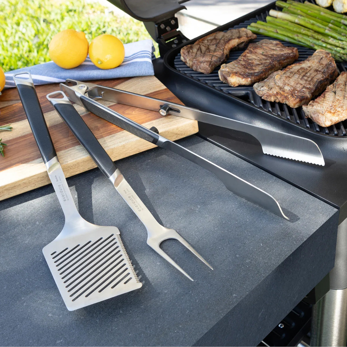 Trousse d’outils haut de gamme - Grande taille - Everdure - Accessoire pour BBQ - - La Guilde Culinaire