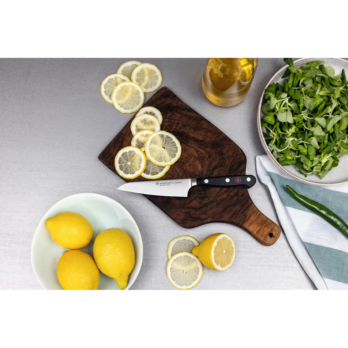Couteau utilitaire asiatique classique 12 cm / 4 1/2 pouces - Classic - Wüsthof - Couteau de Chef - - La Guilde Culinaire