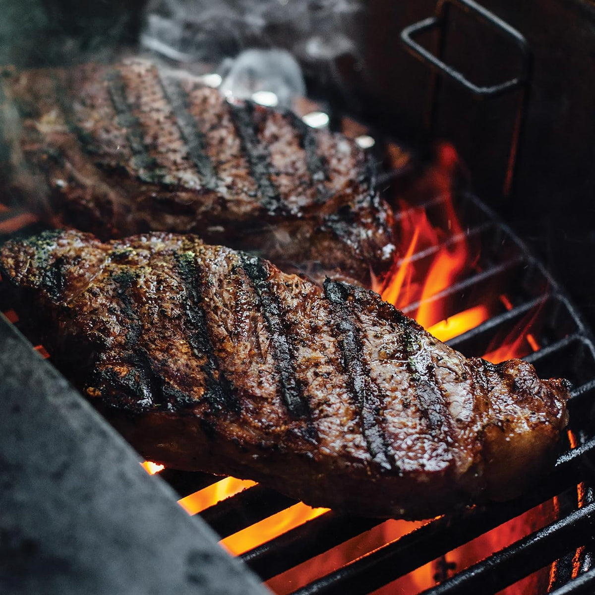 Grille de cuisson en demi-lune en fonte - KamadoJoe - Kamado Joe - Grille pour BBQ - - La Guilde Culinaire