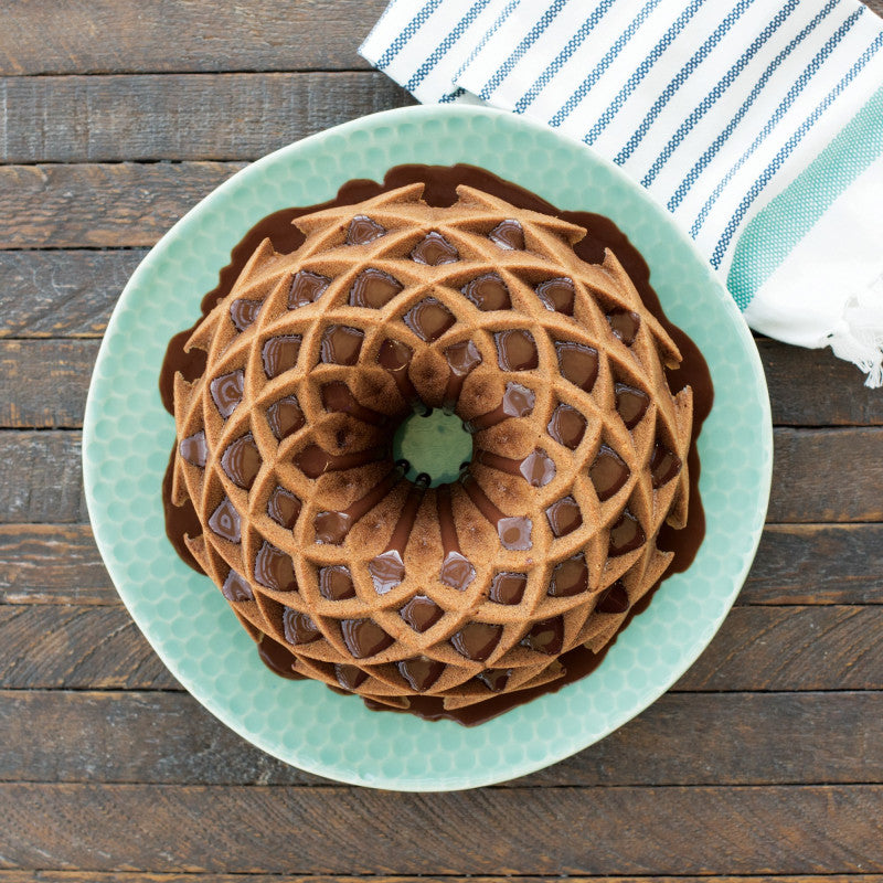 Moule à gâteau Bundt Jubilee Gold - Nordic Ware - Moule à gâteaux - - La Guilde Culinaire