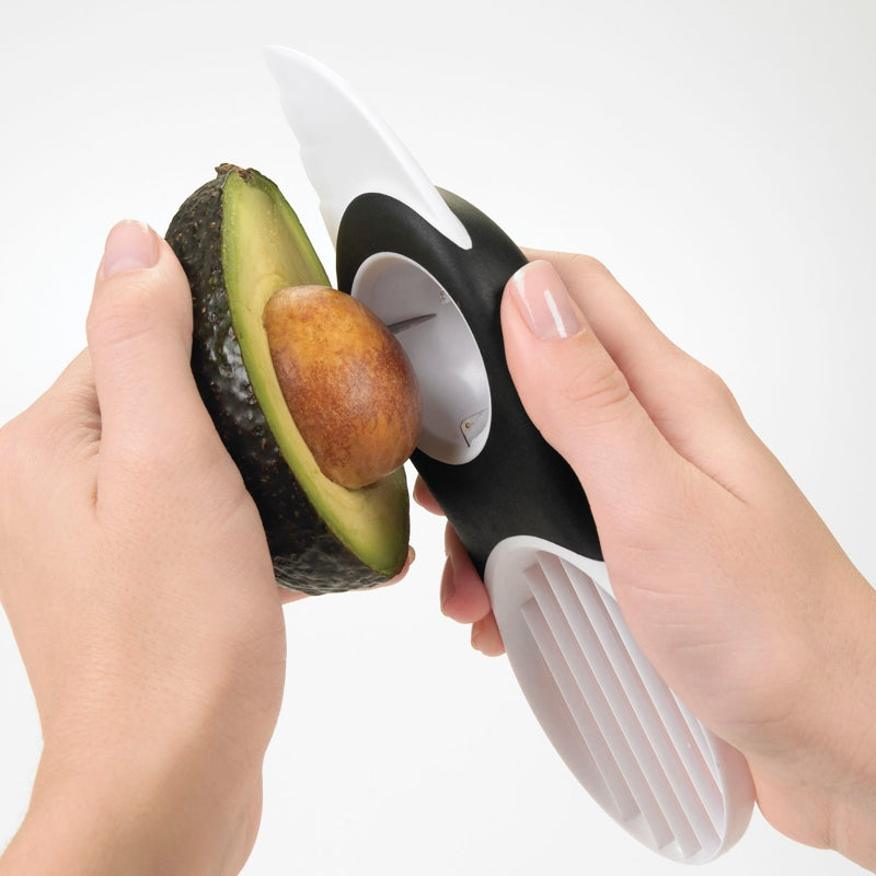 Tranche-avocat 3-en-1 - OXO - Accessoire - - La Guilde Culinaire