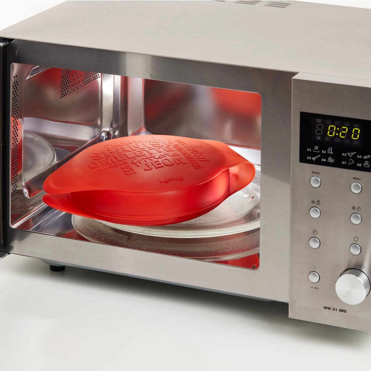 Moule à omelette Espagnol en silicone (Rouge) * - Lékué - Cuiseur à oeufs - - La Guilde Culinaire