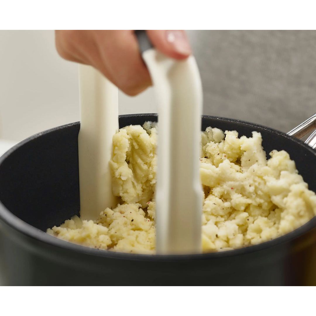 Presse-purée ergonomique Easy-Mash    - Joseph Joseph - Presse-purée -  - La Guilde Culinaire