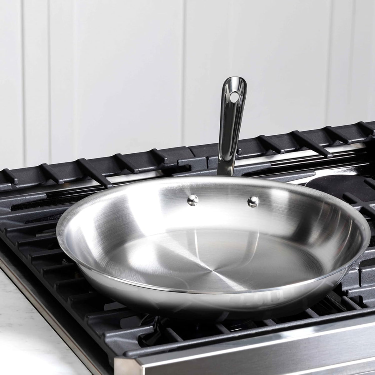 Poêle à frire en acier inoxydable D3 avec couvercle - All-Clad - Poêle à frire - - La Guilde Culinaire