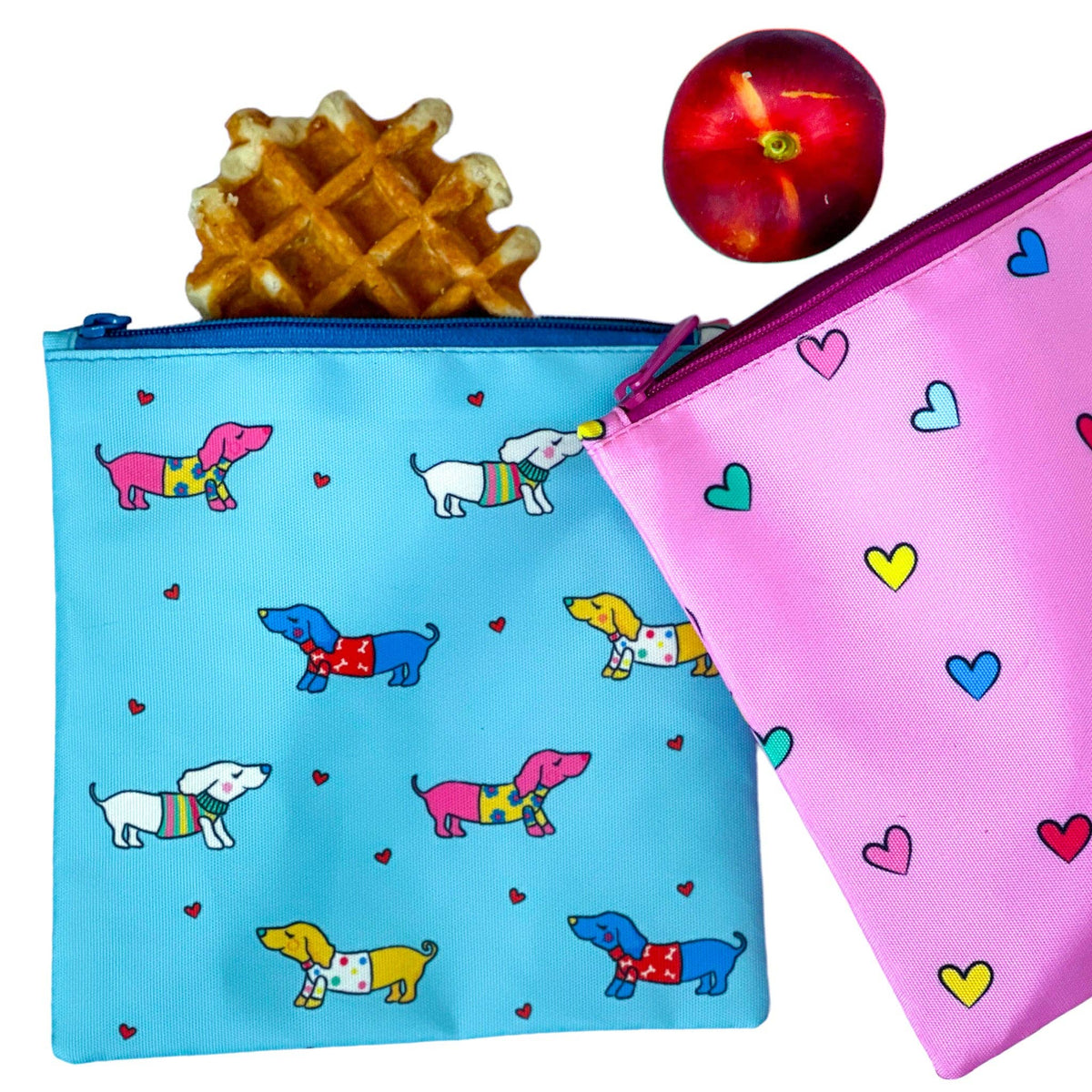 Sachets réutilisables pour encas et sandwichs — Lot de 2, motifs cœurs et chiens - Yumbox - Boîte à repas - - La Guilde Culinaire
