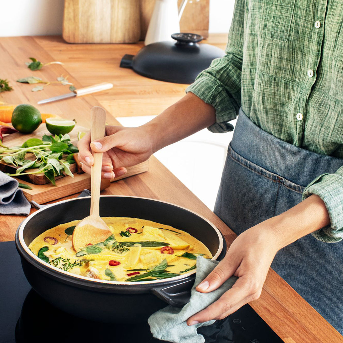 Sauteuse 'Delight' 2.5L - Emile Henry    - Emile Henry - Cocotte -  - La Guilde Culinaire