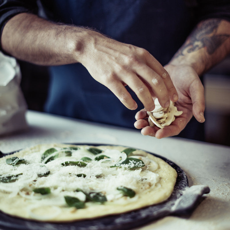 Pizza Stone Lisse 36 cm - Emile Henry    - Emile Henry - Pierre à pizza -  - La Guilde Culinaire
