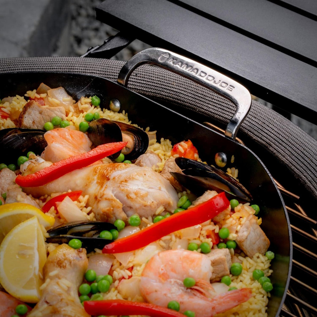 Poêle à paella Karbon Steel - KamadoJoe    - Kamado Joe - Poêle -  - La Guilde Culinaire
