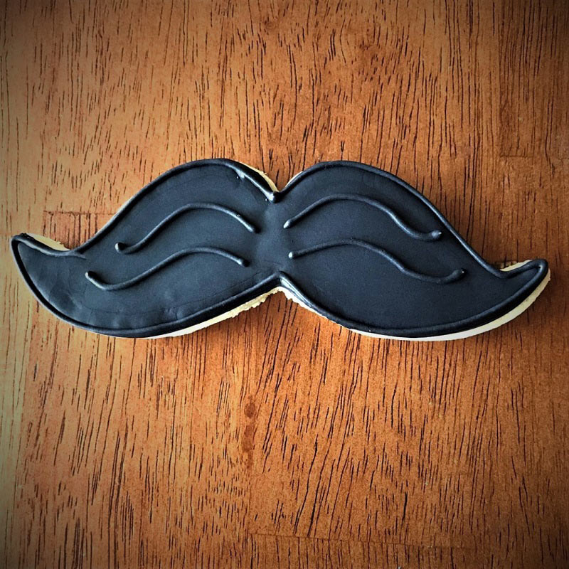 Emporte-pièce moustache 5 1/4"    - Ann Clark Cookie Cutters - Emporte-pièce -  - La Guilde Culinaire