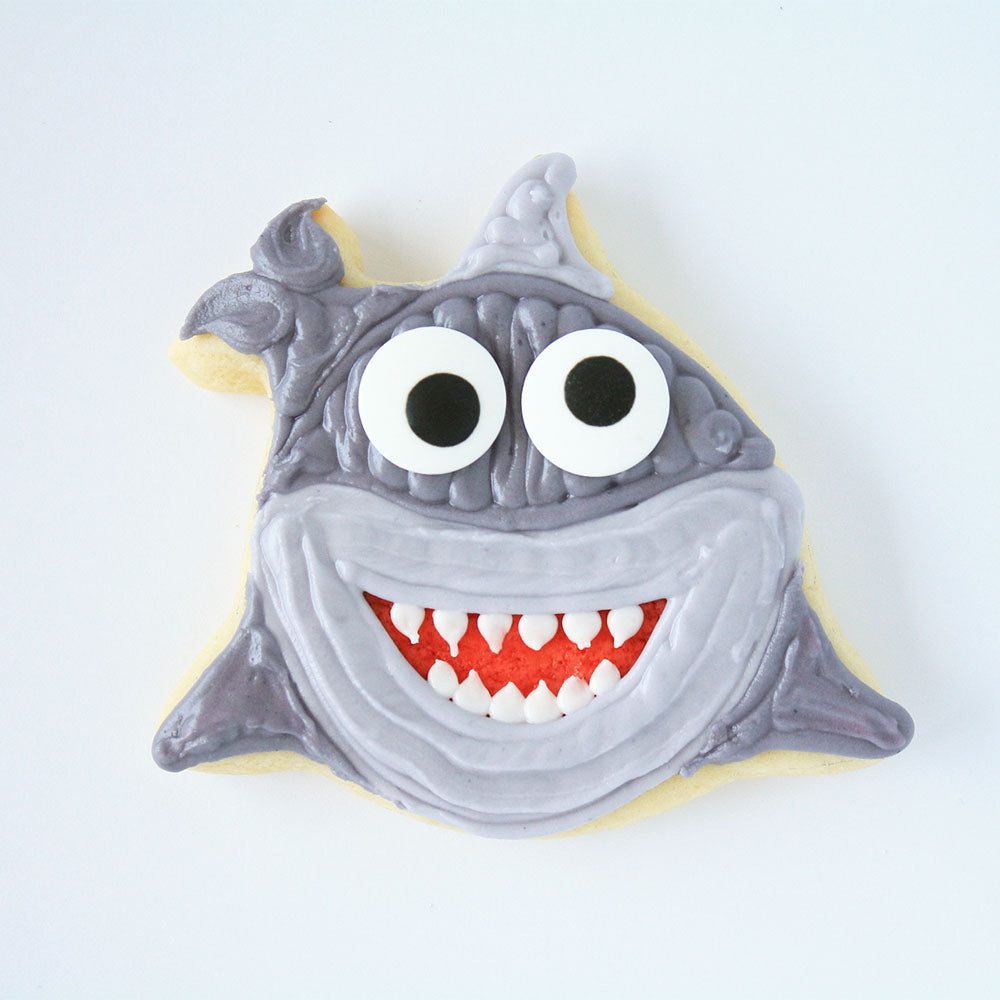 Emporte-pièce petit requin face avant 3.5" x 3.25"    - Ann Clark Cookie Cutters - Emporte-pièce -  - La Guilde Culinaire