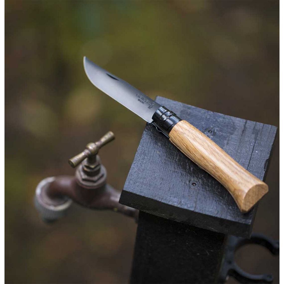 Opinel - N°08  Couteau de poche Édition Chêne Black    - Opinel - Couteau de poche -  - La Guilde Culinaire