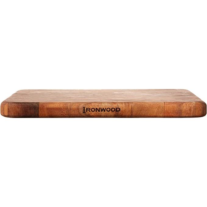 Planche à découper Oslo grain fin en Acacia carrée    - Ironwood - Planche à découper -  - La Guilde Culinaire
